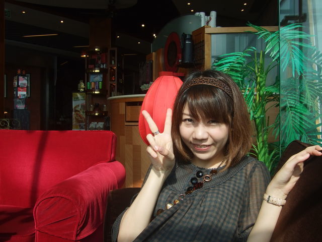 ビッチを具現化した沢尻劣化版の女連れてきたよw アディダス女性店員がサッカー選手をtwitterで中傷し大炎上 備忘録b2s ビッチを具現化した沢尻劣化版の女連れてきたよw アディダス女性店員がサッカー選手をtwitterで中傷し大炎上 備忘録b2s