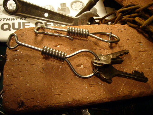 ジェフ・デッカー ハングヌーズ・キーチェーン再値下げ ナックル パン