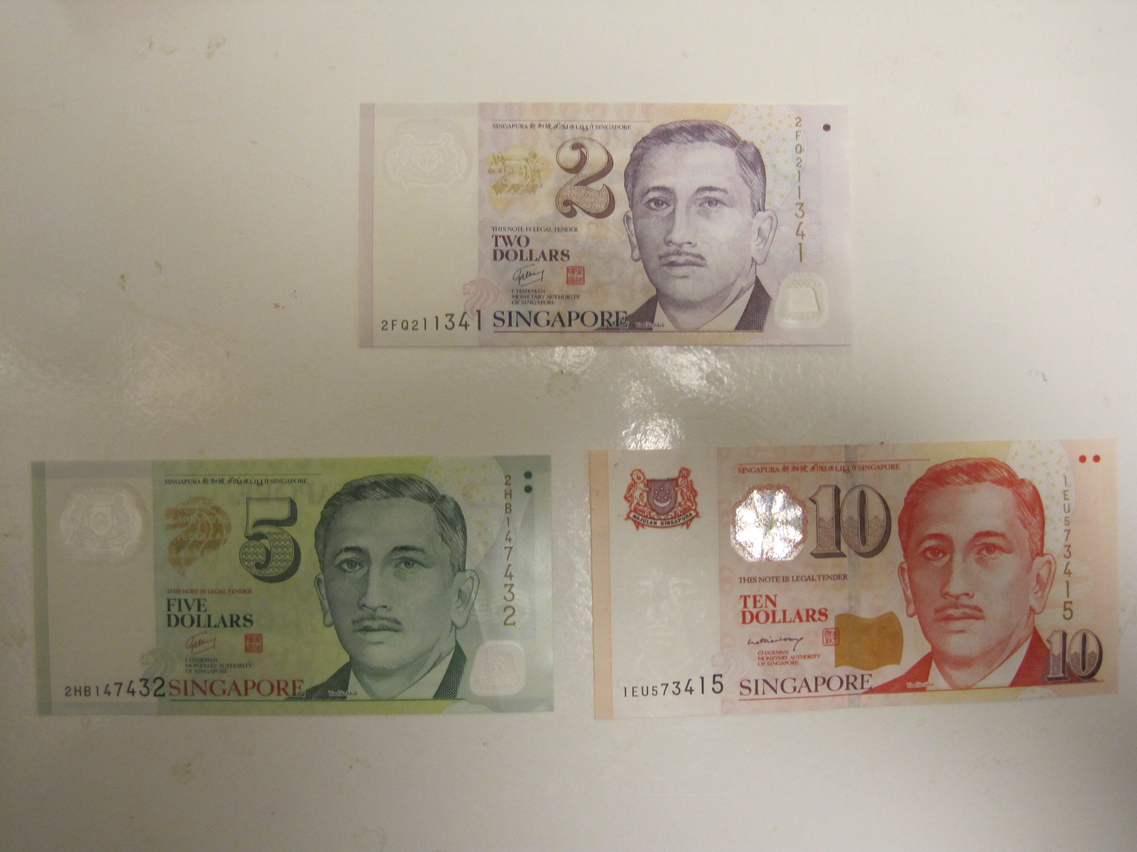 チビのひと休みひと休み 世界の通貨