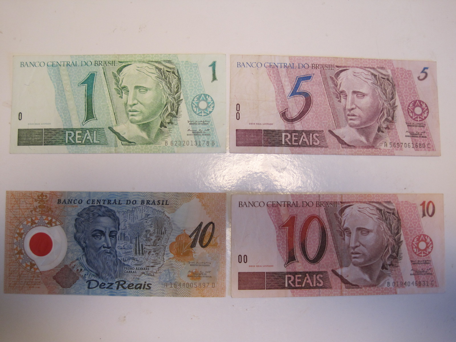 チビのひと休みひと休み 世界の通貨