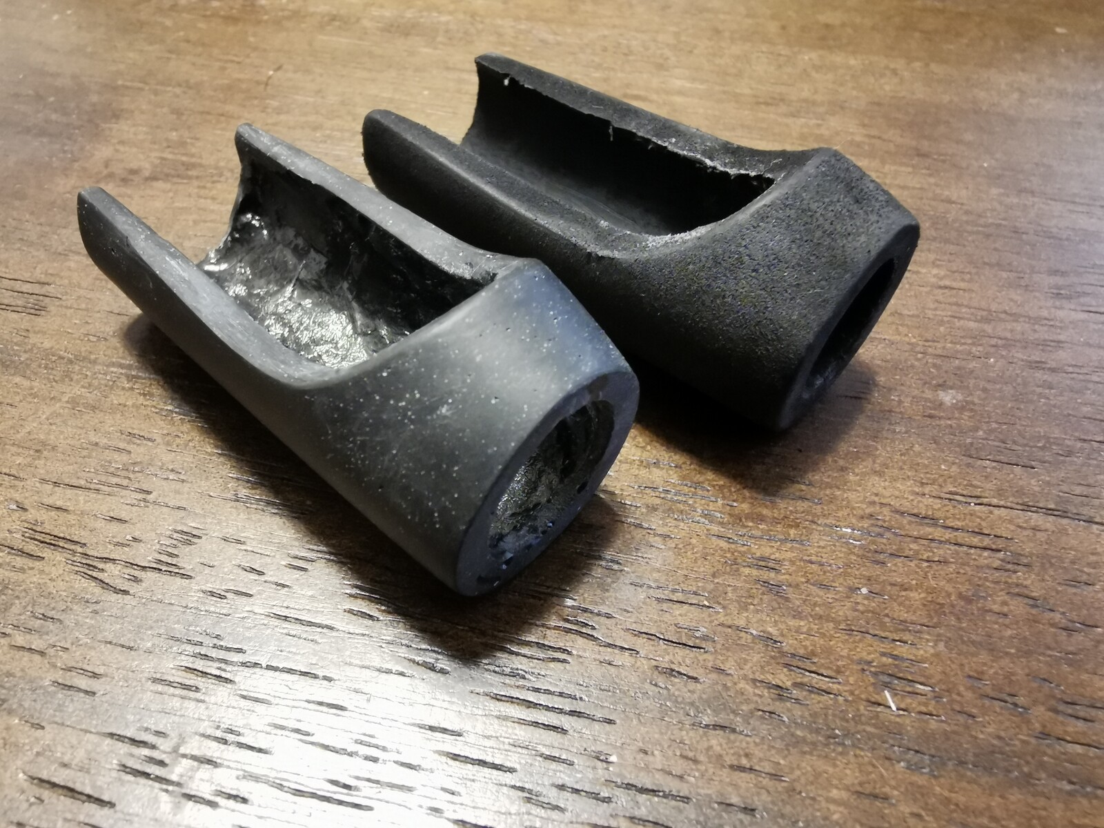 カーボン樹脂グリップの自作にチャレンジ。低レジン化という高い壁 カーボン樹脂グリップの自作にチャレンジ。低レジン化という高い壁