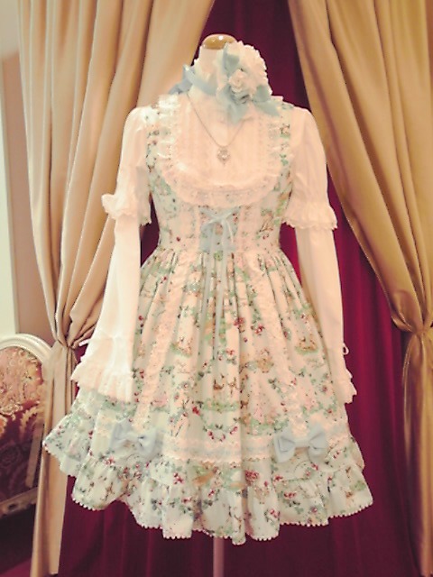 ま*い様 BABY　Blooming  White柄ボーン入りJSK　サ ま*い様 BABY Blooming Snow White柄ボーン入りJSK サ Kumya's Snowy