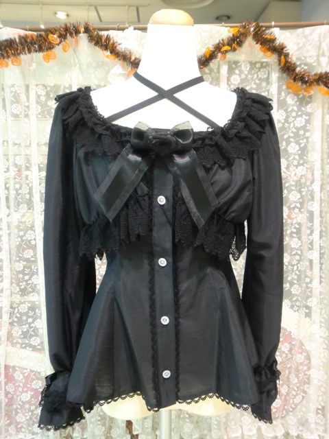 Frozen Queen ドレスブラウス(黒)PIRATES