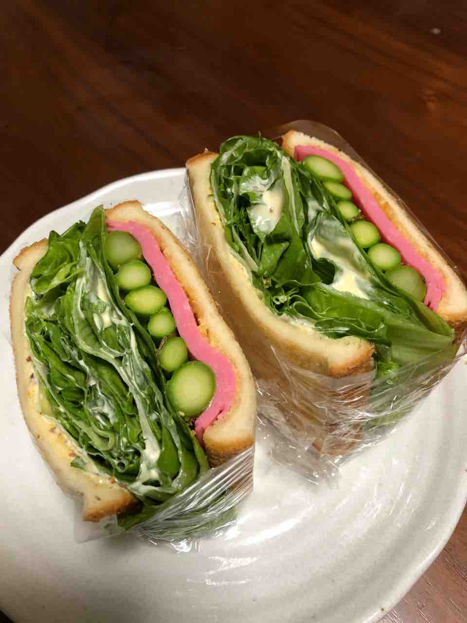 レタスたっぷり レタス アスパラとハムのサンドイッチ Delicious Food Life レタスたっぷり レタス アスパラとハムのサンドイッチ Delicious Food Life
