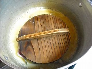 サバの味噌煮　落としブタ