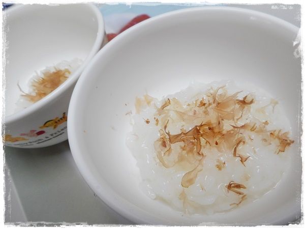 かつお節のおかゆ 子どものおやつ 離乳食インストラクター協会代表理事 保育士 中田馨の 和の離乳食レシピ Blog かつお節のおかゆ 子どものおやつ 離乳食インストラクター協会代表理事 保育士 中田馨の 和の離乳食レシピ Blog