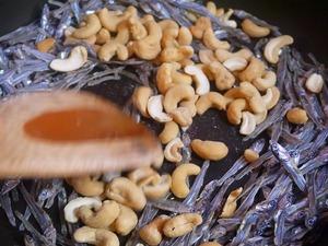 2014年おせち料理田作り1　
