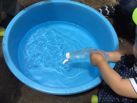 58E95EB4-640E-461F-963B-0F54A4CE423E