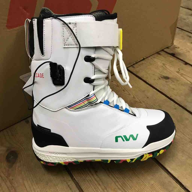 新品☆ノースウェーブ☆スノーボードブーツ ホワイト☆28センチ