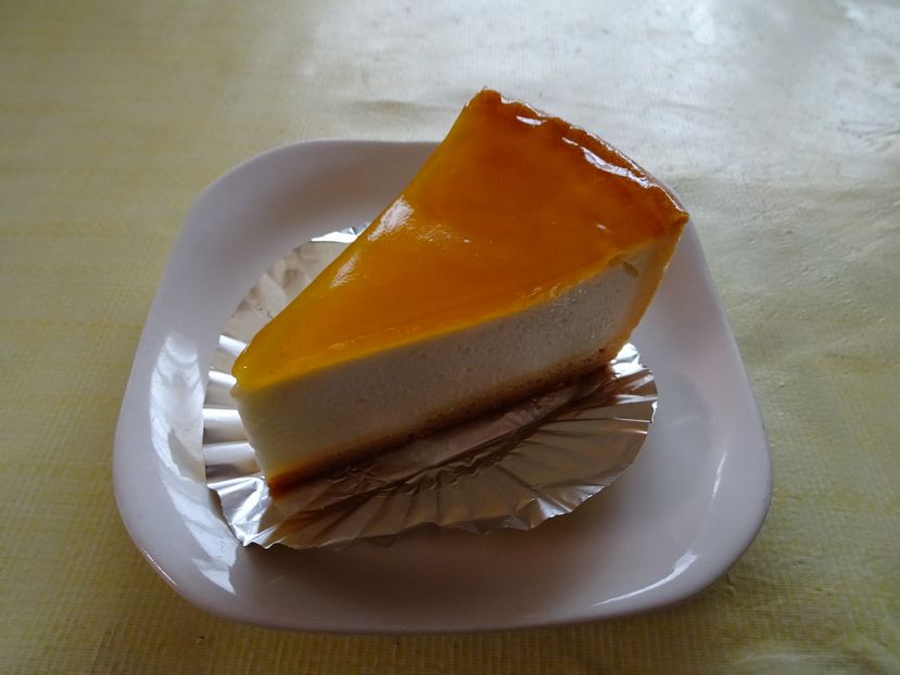 久しぶりのデリチュース チーズケーキ やっぱり美味しい パスティチュリア デリチュース バッカスのグルメ日記