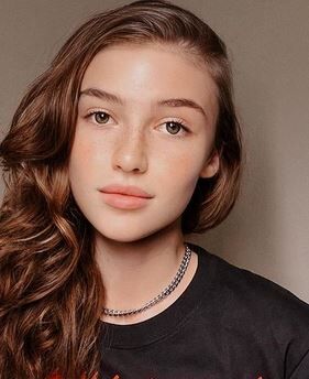 Olivia Casta Wiki, Biography, Net Worth, Age, Boyfriend and Career : F1
