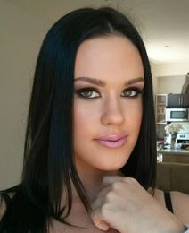 Who Is Roxy Raye? Biography, Wiki, Net Worth, Age, Career, Boyfriend