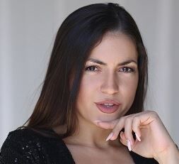 Valentina Bellucci Wiki, Videos, Biography, Net Worth, Age, Career, Boyfriend and Weight