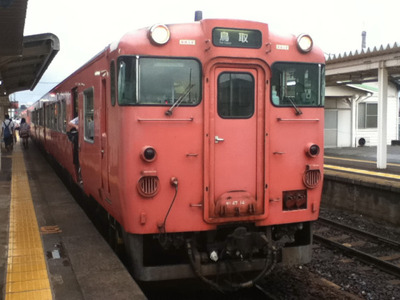 379066762