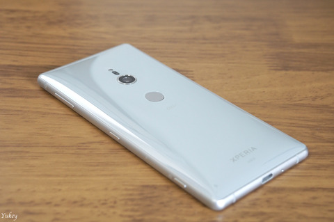 220629XperiaXZ2Back