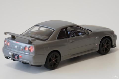 220104R34GTR_White_RearRight