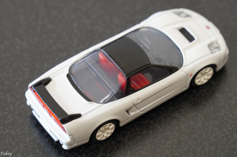 240218TomicaPremiumNSX-R9