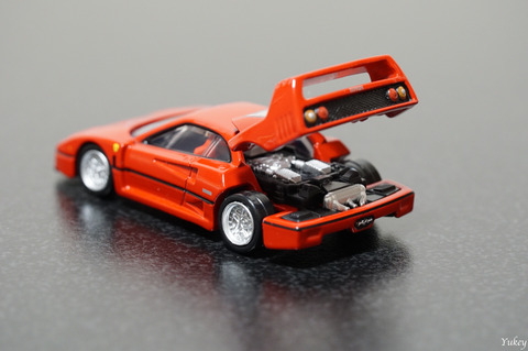 231123F40LeftRearEngineHoodOpen