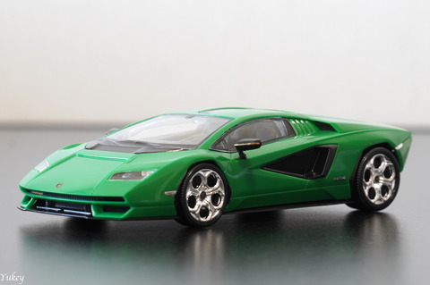 240813LamborghiniCountachLPI800-4FrontLeftBlack