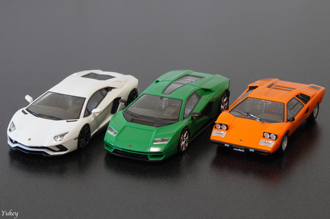 240813LamborghiniCountachesAndAventadorFront