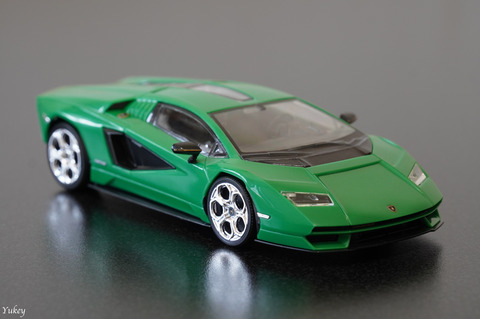 240813LamborghiniCountachLPI800-4FrontRightBlack