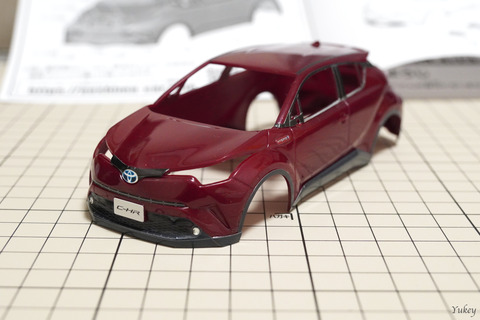 240206AoshimaCHRApplyingStickersOnBody