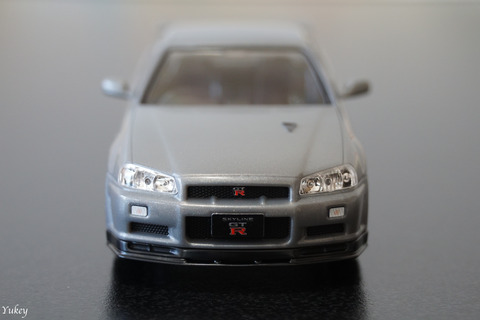 220104R34GTR_Black_Front