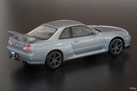 220104R34GTR_Black_RightRear