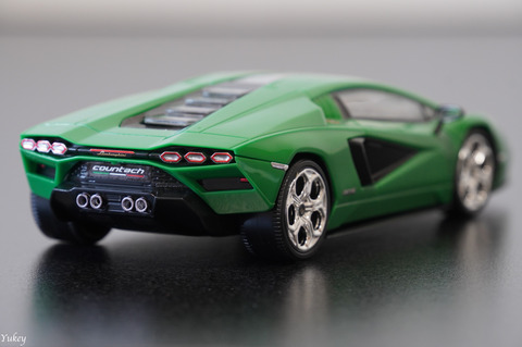 240813LamborghiniCountachLPI800-4RightRearBlack