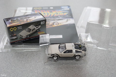 200705TomicaPU_DeLorean_Unboxing