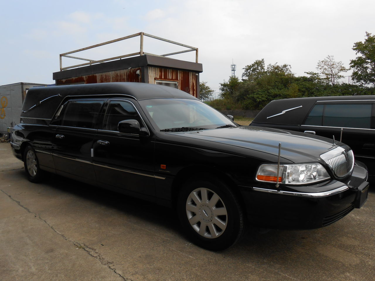 霊柩車 ﾘﾝｶｰﾝ H17年式 黒 売ります 三重県松阪市 バックヤードblog