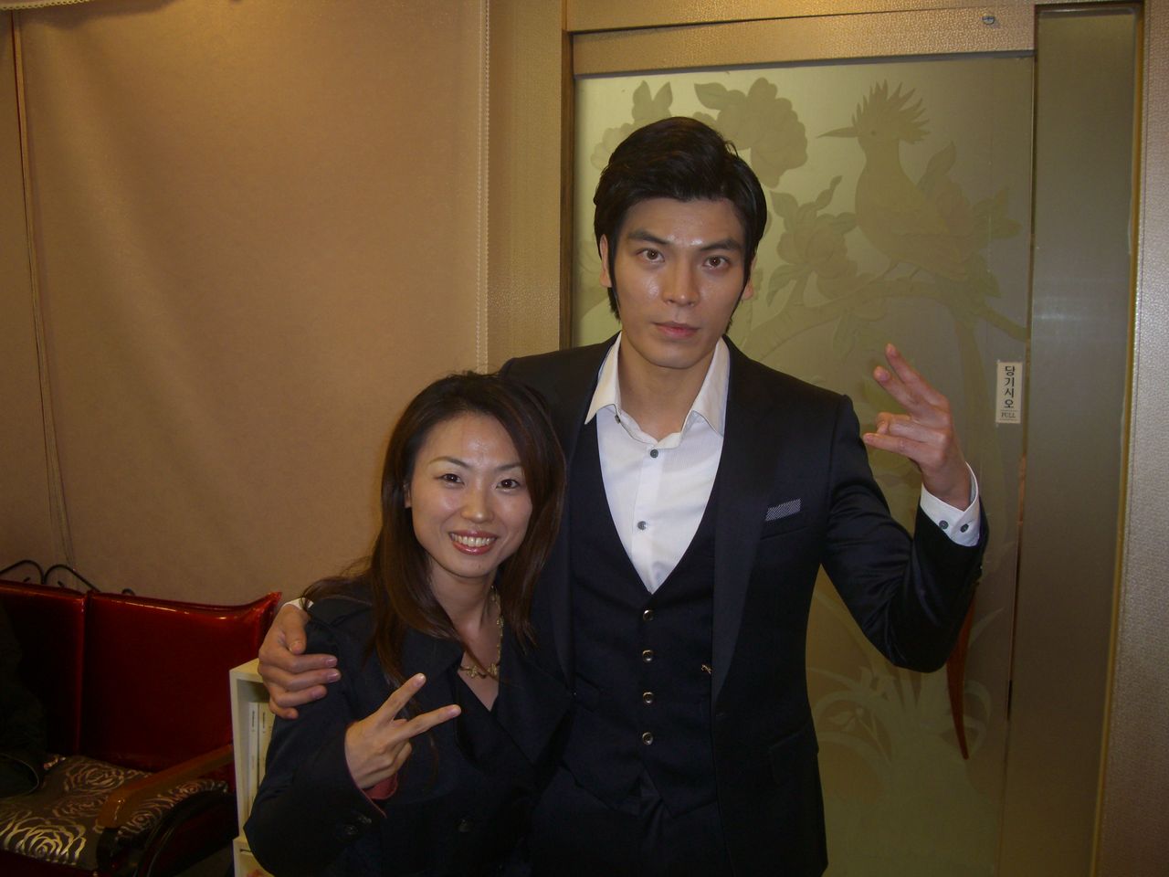 韓国人気俳優とのツーショット 韓国語講師 情熱 白 先生 のアツアツ韓国世界