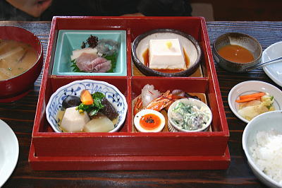 松花堂弁当