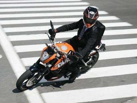 バイクで片道20キロを通勤するのってキツイ？