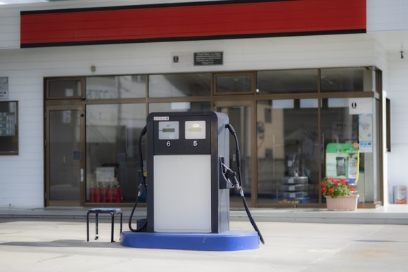 【速報】ガソリンスタンド、ガソリンなくて閉店