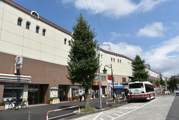 都市部で急激に進む「バス減便」、東京23区なのに路線が消滅した「世田谷」の実情