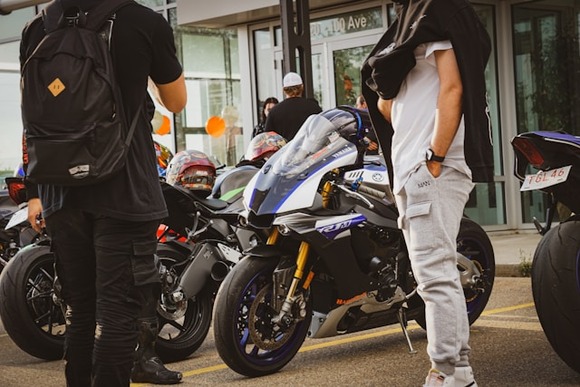 ronnzy-moto-XjjVr9sR814-unsplash