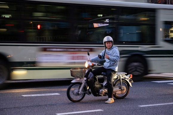 johan-mouchet-PLhMEBnfuWw-unsplash