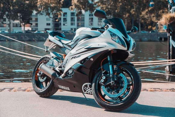 Ss等スポーツバイクをファッションで乗るとやたらバカにされる風潮