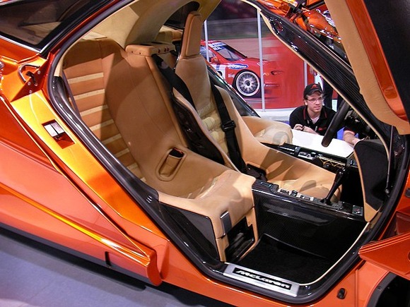 640px-Orange_McLaren_F1_interior
