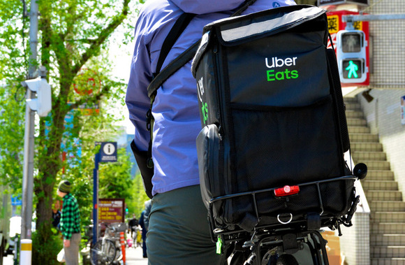 Uber Eatsなどフードデリバリーの自転車事故が都内で深刻、首都高に進入も