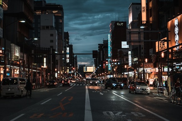 felix-wiedemann-uH8c1JDinGg-unsplash
