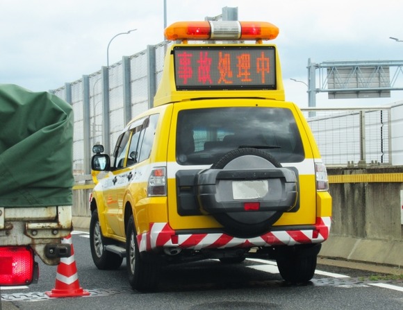 総合格闘家の車が高速道路で突然大炎上→1年4か月後にNEXCOから17,015,613円の支払い請求される