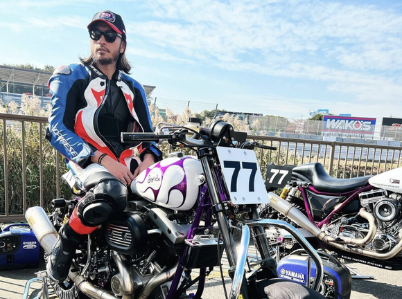 長瀬智也、バイクにまたがる４４歳最新ショットを公開「＃ハーレー＃筑波サーキット＃最高＃以上」