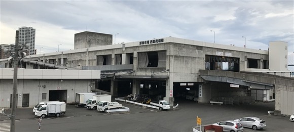 福岡市、西日本一の鮮魚市場「福岡中央卸売市場」の観光スポット化を検討
