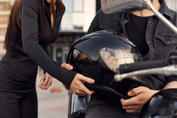 【朗報】車とバイクが趣味の人は高収入・モテが多い傾向だったことが判明