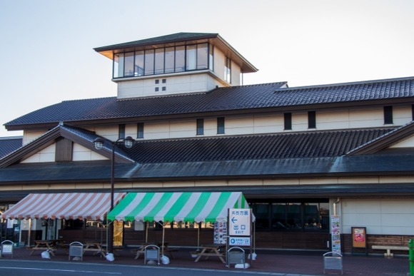 温泉とか道の駅に売ってる謎の漬物買っちゃうやつｗｗｗｗｗ