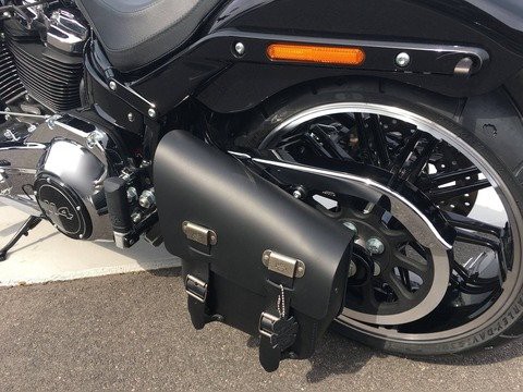 バイクにサイドバッグ付けてる猛者おる？