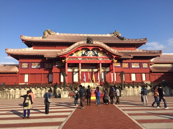 沖縄旅行してるけど中国人観光客多くて地獄やな