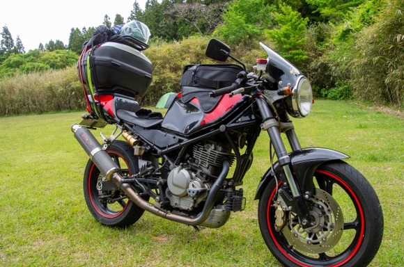 バイクでキャンプすると毎回荷物パンパンになるんだけど